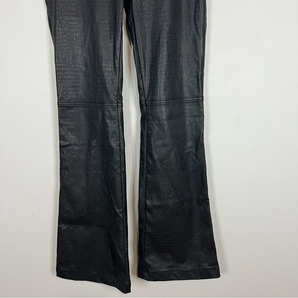 PRINCESS POLLY TIGER MIST JADENE BLACK FLARE PANTS SIZE XSMALL - Picture 4 of 9